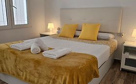 Apto Tanez Torremolinos, A